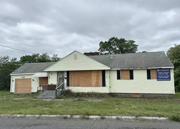 Chicopee, MA 01020,523 James St