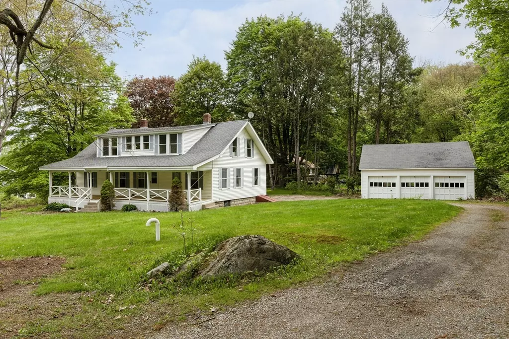 Grafton, MA 01560,67 Maple Ave