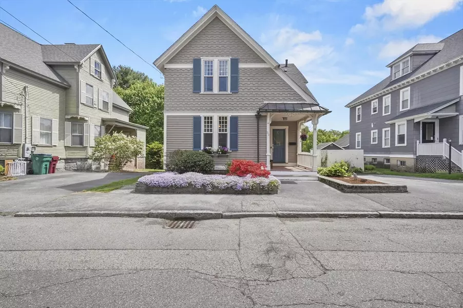 30 Wentworth Avenue, Lowell, MA 01852