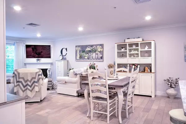 Chelmsford, MA 01824,11 Cushing Pl. #106