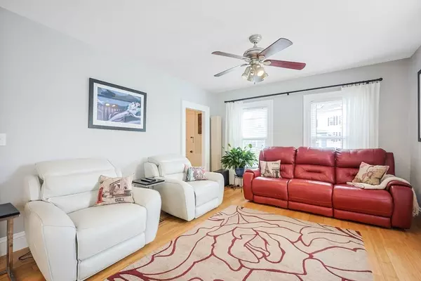 Gloucester, MA 01930,14 Orchard St