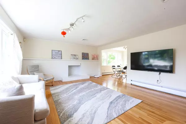 Canton, MA 02021,18 Tilden Rd