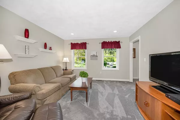 Tewksbury, MA 01876,120 Jennies Way