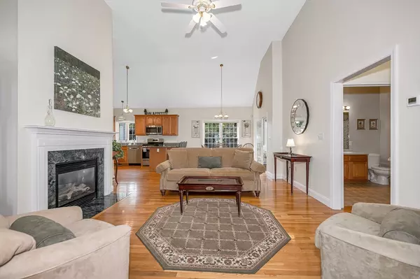 Dracut, MA 01826,1 Arbor Drive #1