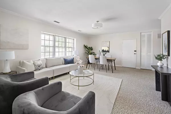 Boston, MA 02135,136 Lake Shore #4