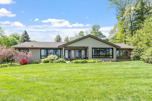 North Andover, MA 01845,112 Lisa Lane