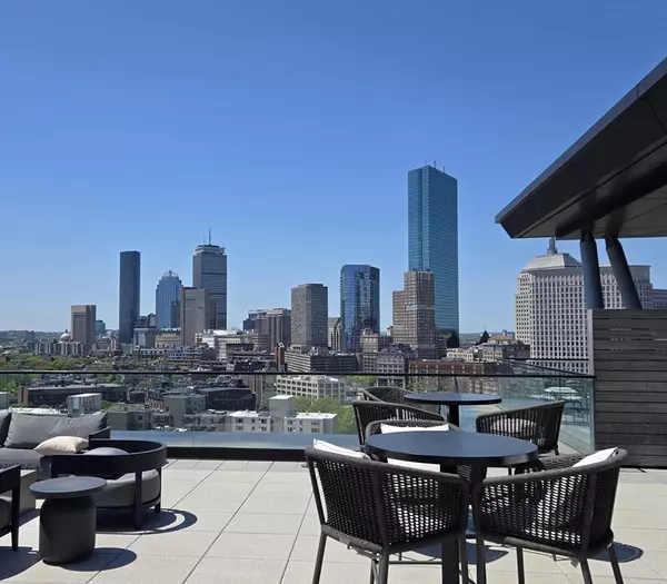 Boston, MA 02118,100 Shawmut Ave #405