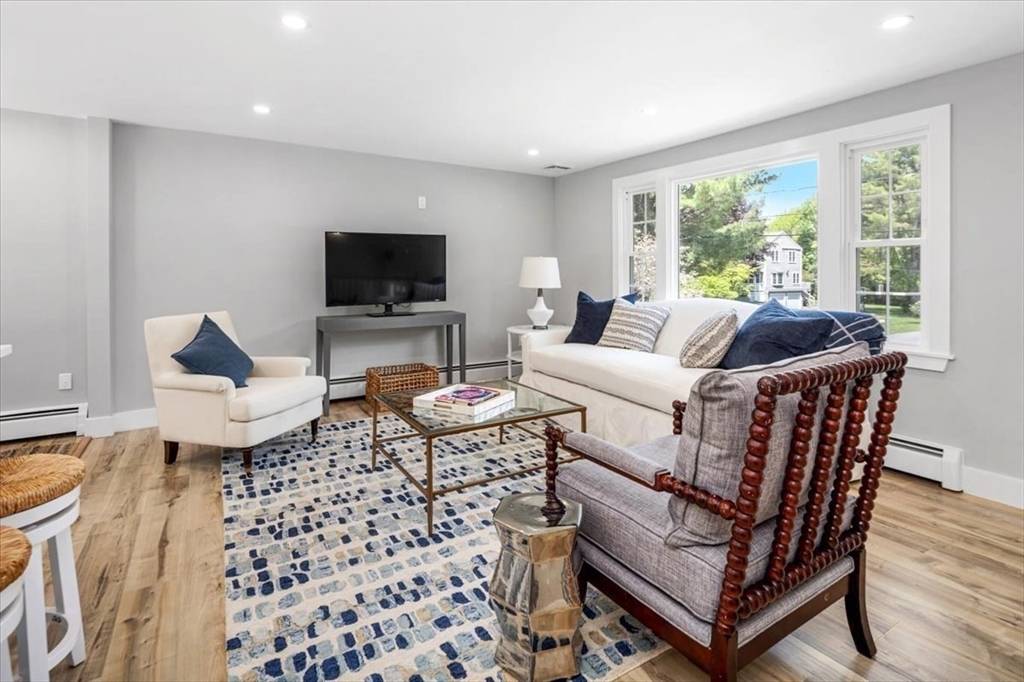 Cohasset, MA 02025,17 Hillside Drive
