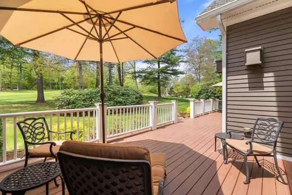 Ipswich, MA 01938,194 Country Club Way