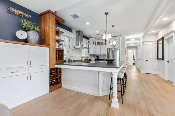 Boston, MA 02127,91 Old Harbor Street #3