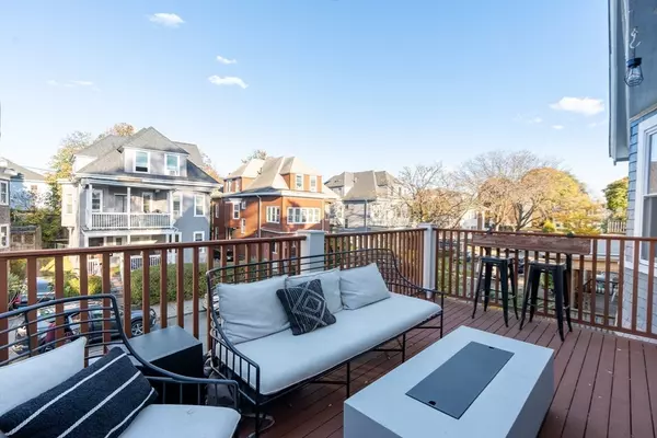 Boston, MA 02121,16 Pasadena Rd #2