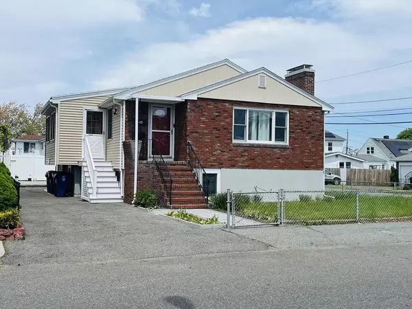 74 Sigourney St, Revere, MA 02151