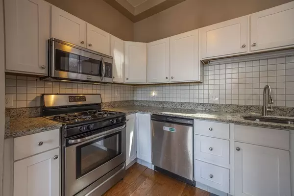 Haverhill, MA 01832,62 Washington St #13