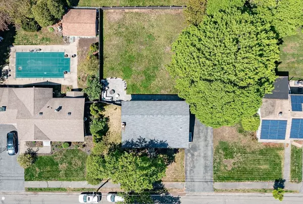 Beverly, MA 01915,32 Hathaway Ave