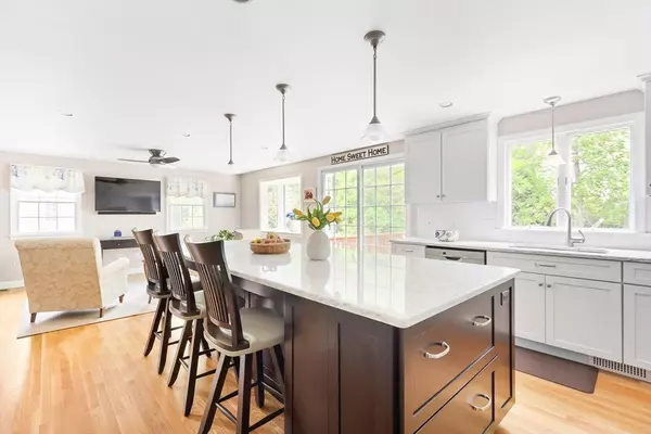 Natick, MA 01760,21 Sherwood Rd