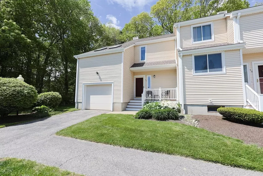 49 Gaslight Ln #49, Easton, MA 02356