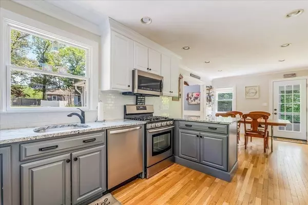 Marshfield, MA 02050,79 Chandler Dr