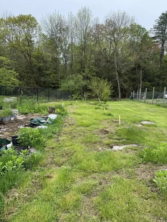 Phillipston, MA 01331,100 Narrow Lane