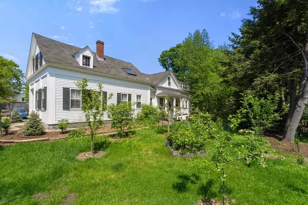 Acton, MA 01720,257 Central