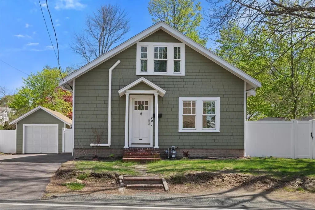 Danvers, MA 01923,14 Collins St