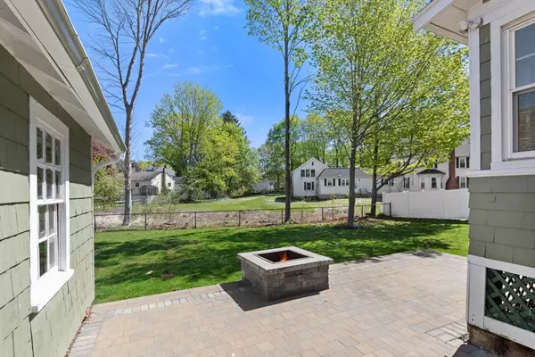 Danvers, MA 01923,14 Collins St