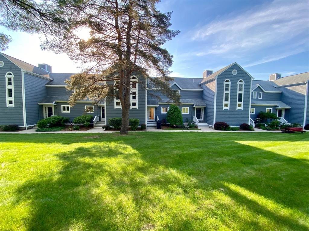 Blackstone, MA 01504,4 Fairway Lane #4
