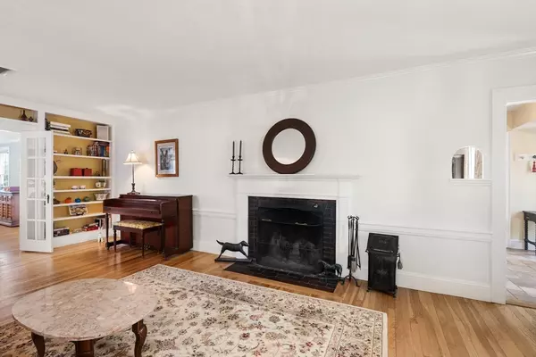 Needham, MA 02492,56 Laurel Drive