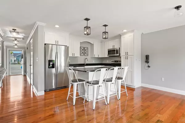 Lakeville, MA 02347,69 Riverside Dr #69