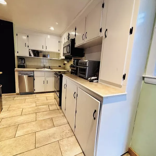 Randolph, MA 02368,368 West St