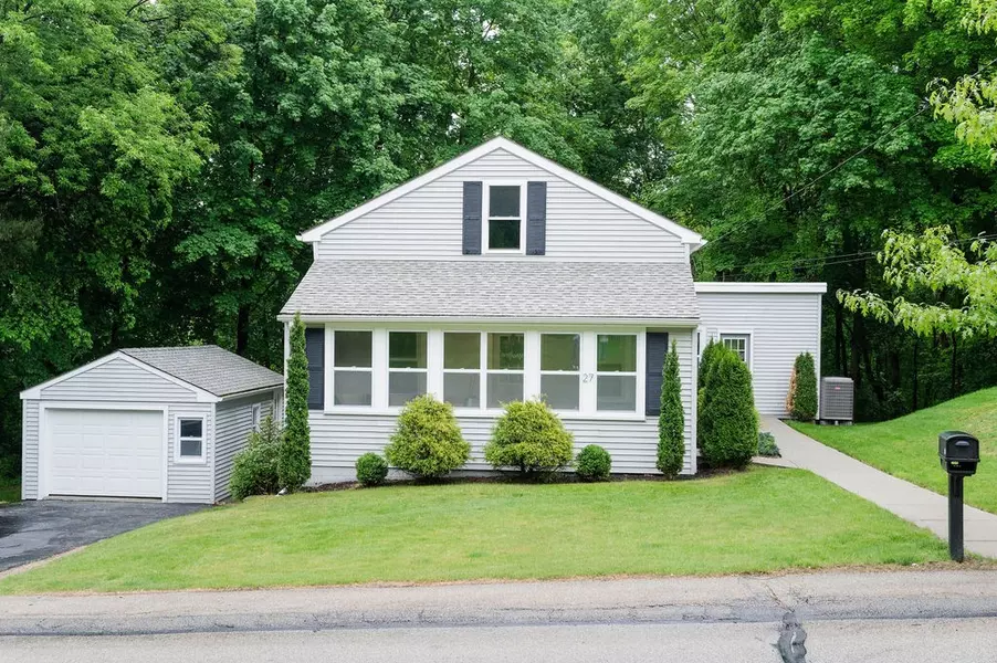 27 Gilboa, Douglas, MA 01516