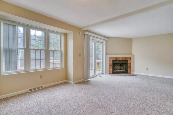 Canton, MA 02021,141 Shaw Farm Road #141