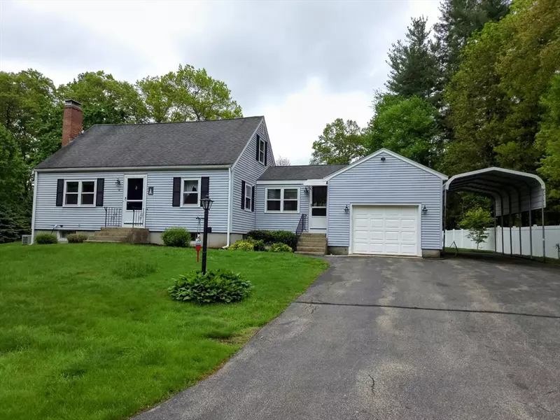12 Strobus Ln, Ashland, MA 01721