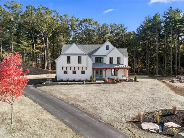 Southborough, MA 01772,8 Lorenzo Drive