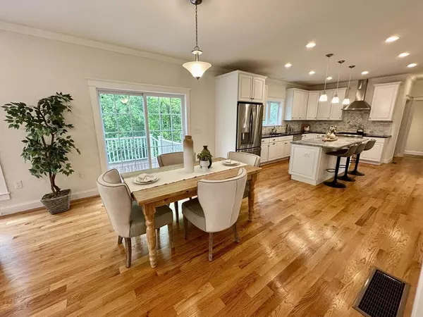 Lexington, MA 02420,14 Pine Knoll Rd