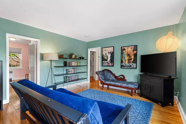 Malden, MA 02148,21 Elm St #3