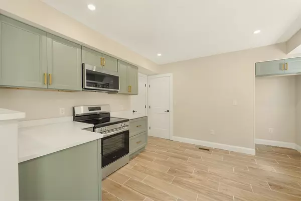 Marion, MA 02738,613 Delano Rd