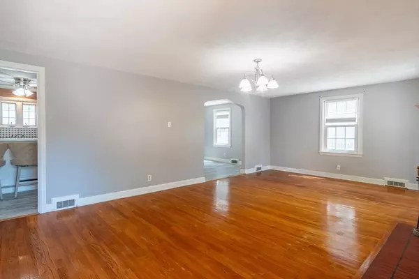 Springfield, MA 01108,40 Fenimore Blvd