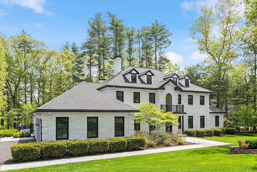 31 Alford Cir, Concord, MA 01742
