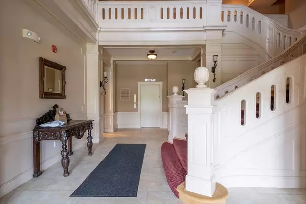 North Andover, MA 01845,37 Cochichewick Drive #37