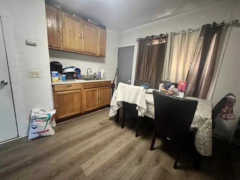 75 Intervale St #1, Brockton, MA 02301