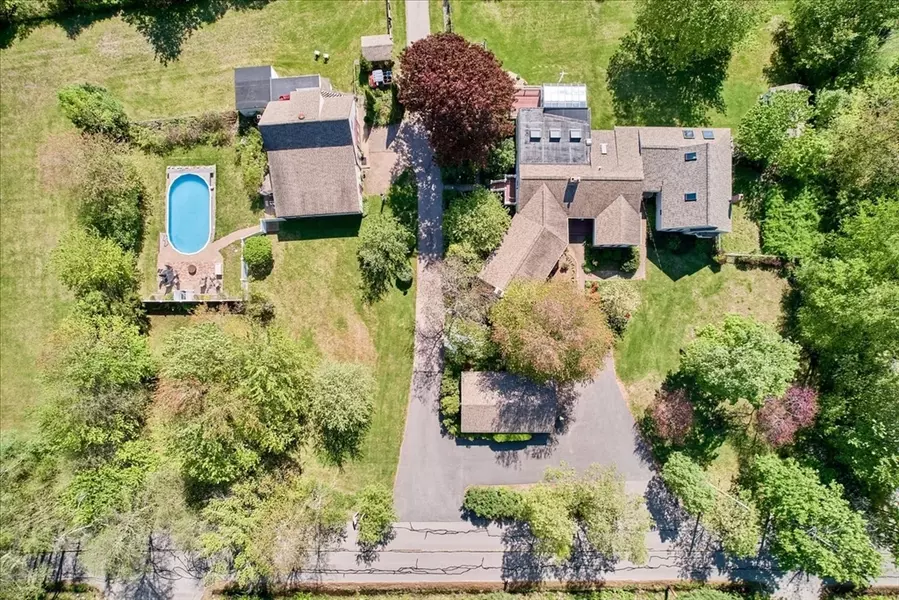 78 Daniels St, Franklin, MA 02038