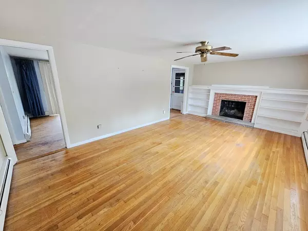 Yarmouth, MA 02673,61 Coolidge Rd