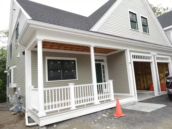20 Talbot Lane #20, Reading, MA 01867