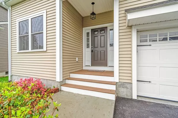 Milford, MA 01757,10 Polar Ct #10