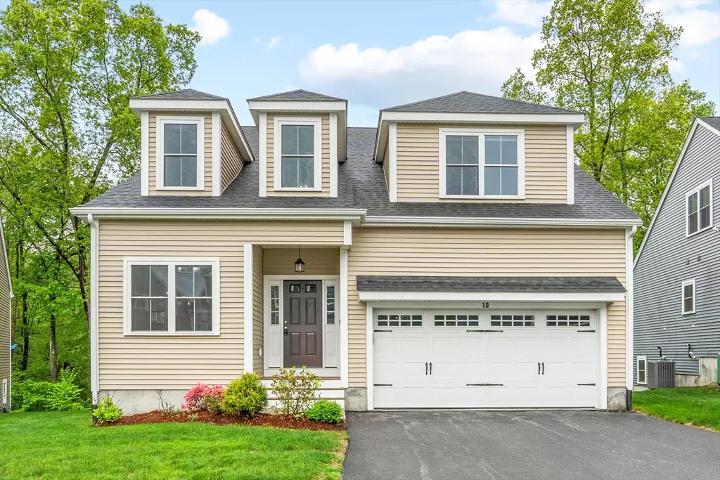 Milford, MA 01757,10 Polar Ct #10