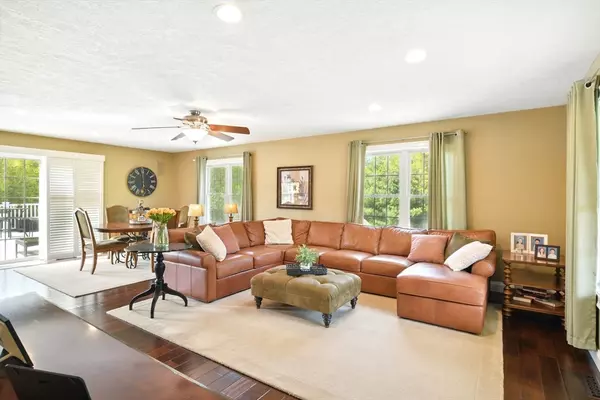Belchertown, MA 01007,8 Pheasant Run