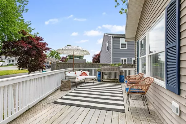 Acushnet, MA 02743,42 Guillotte St