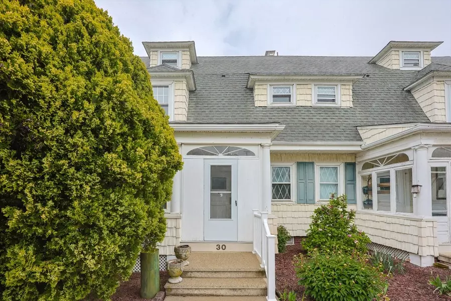30 Crystal Cove Ave #2, Winthrop, MA 02152