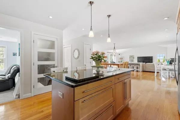 Shrewsbury, MA 01545,35 Beverly Hill Dr