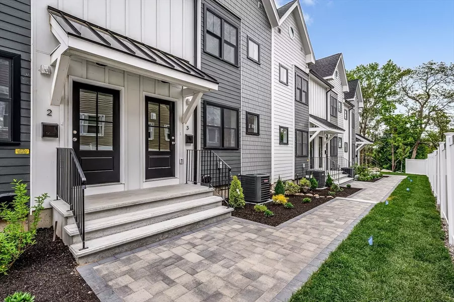 1514 Gorham Street #2, Lowell, MA 01852